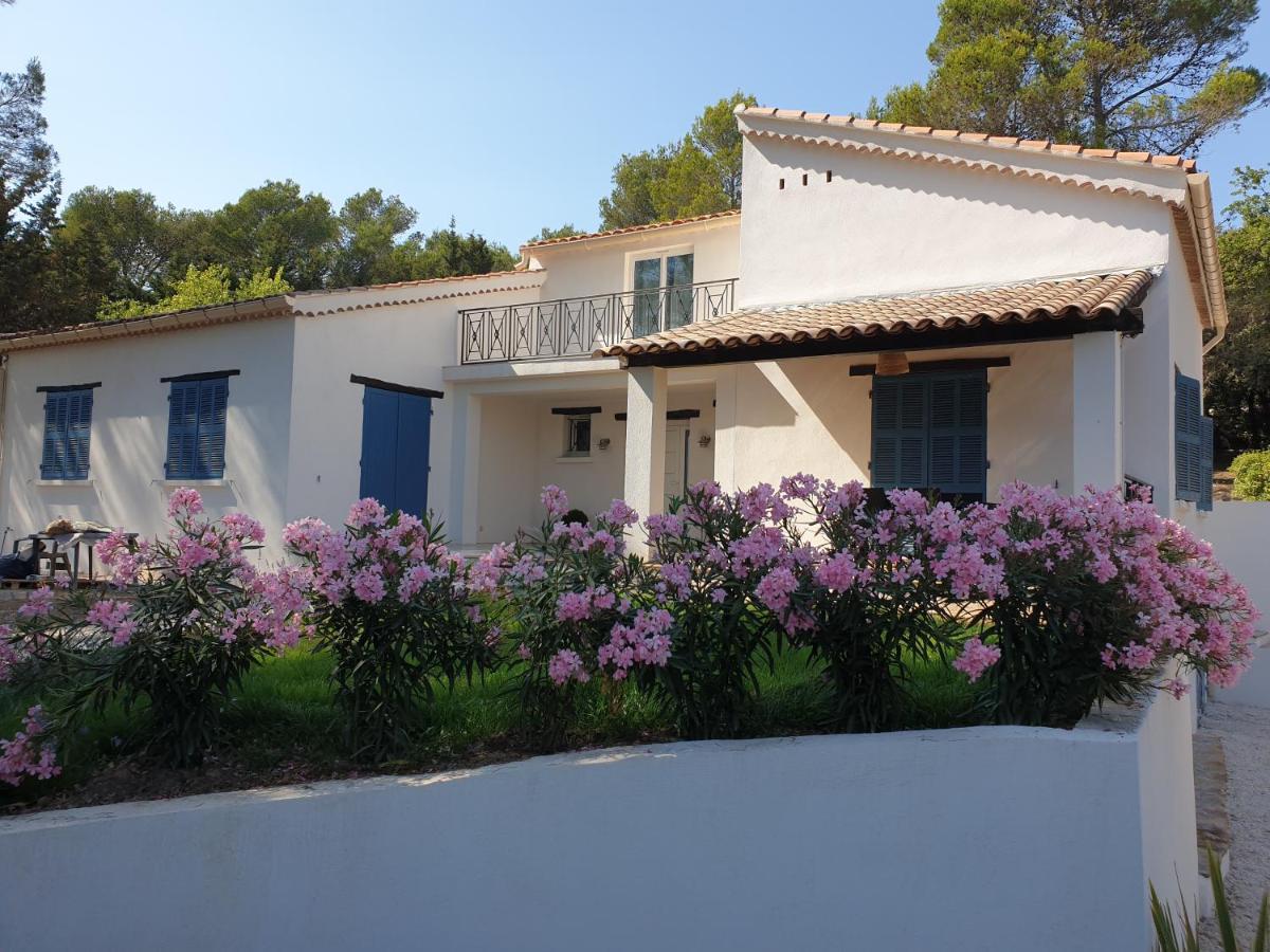 La Bastide Blanche Magnifique Villa 5 Etoiles 5 Chambres Et Piscine Privee Sur 6500 M Var Лорг Экстерьер фото
