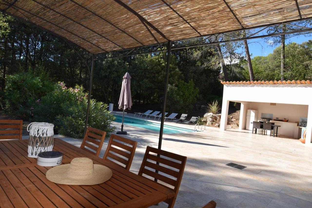 La Bastide Blanche Magnifique Villa 5 Etoiles 5 Chambres Et Piscine Privee Sur 6500 M Var Лорг Экстерьер фото