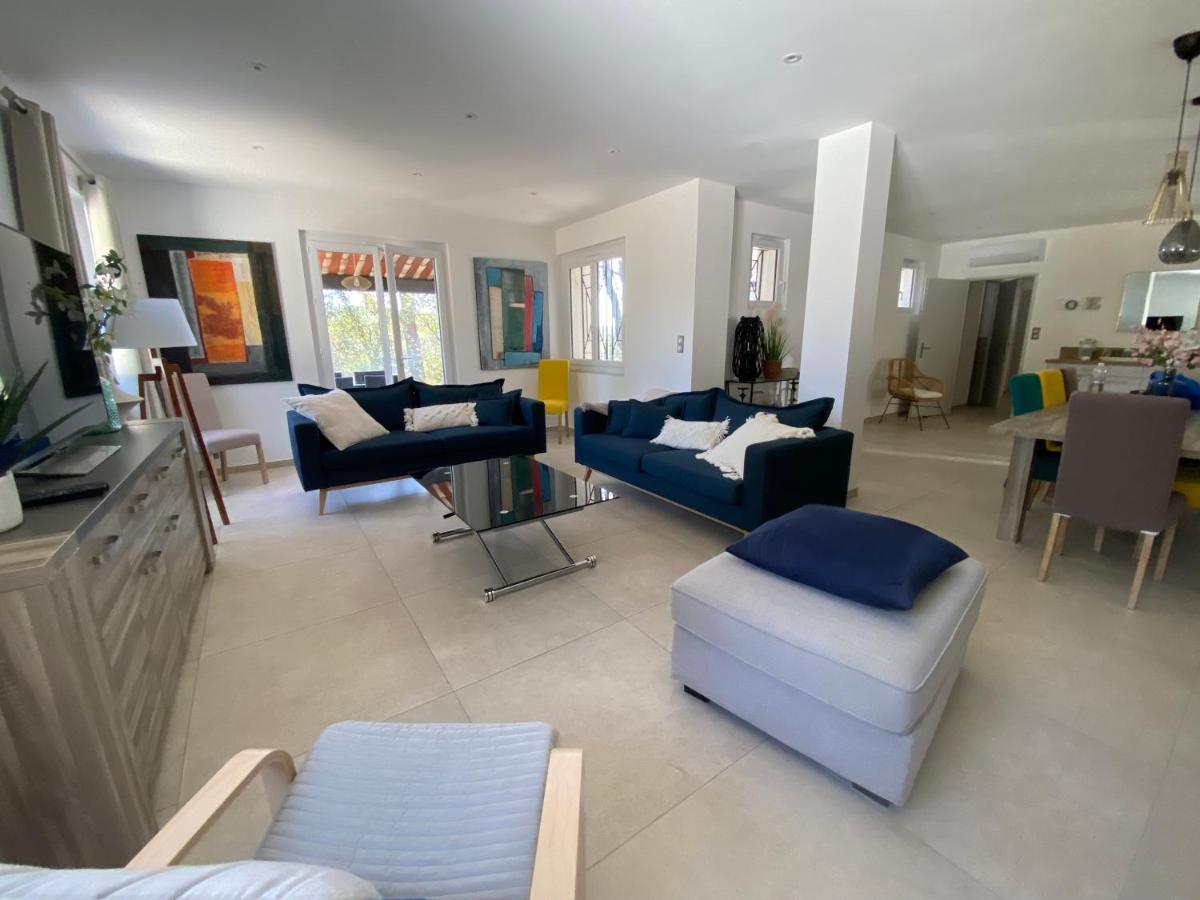 La Bastide Blanche Magnifique Villa 5 Etoiles 5 Chambres Et Piscine Privee Sur 6500 M Var Лорг Экстерьер фото