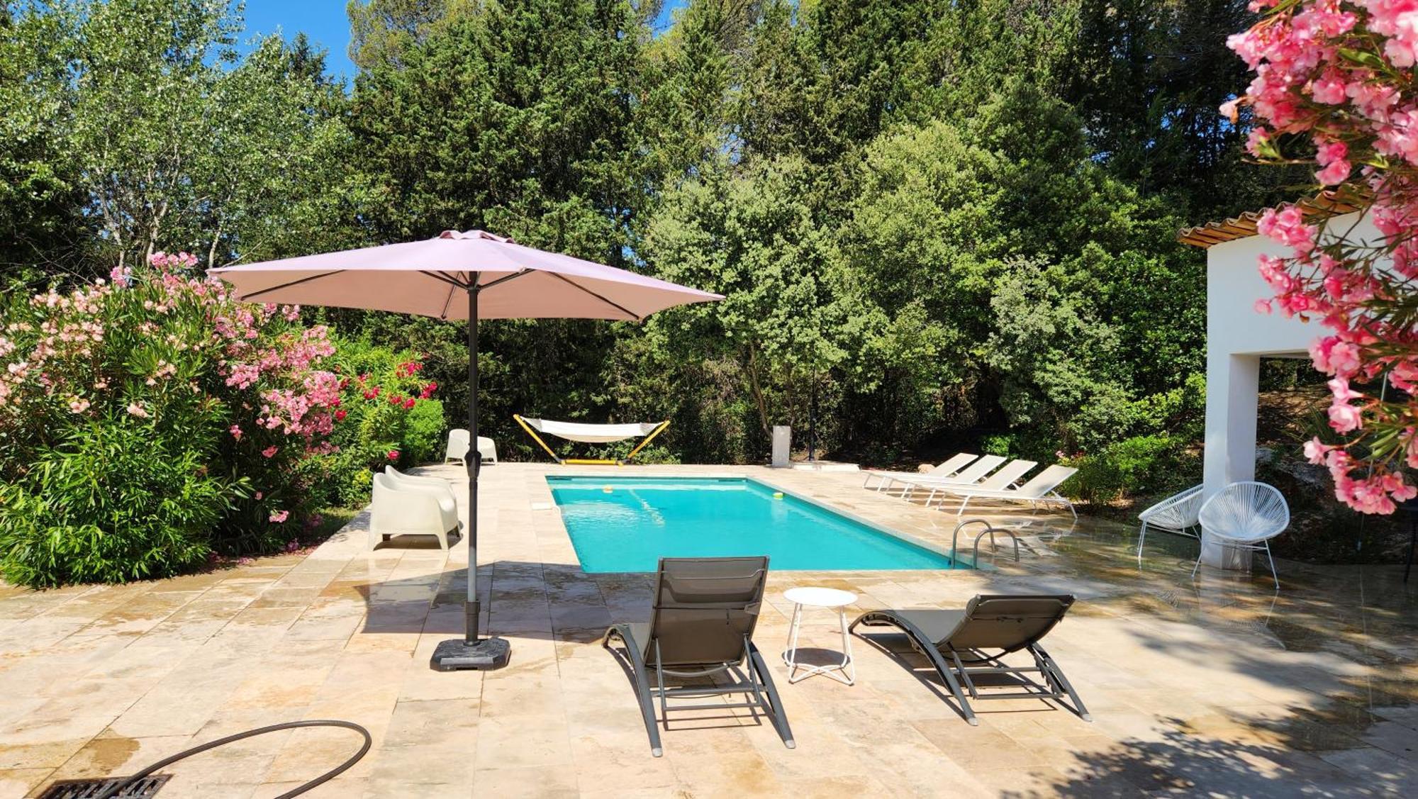 La Bastide Blanche Magnifique Villa 5 Etoiles 5 Chambres Et Piscine Privee Sur 6500 M Var Лорг Экстерьер фото